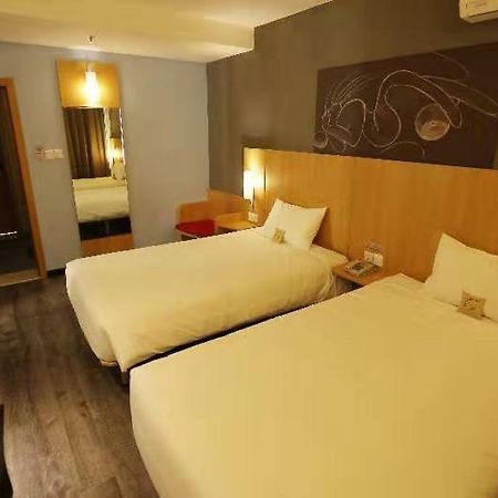 Ibis Jinzhou Yunfei St Hotel ภายนอก รูปภาพ