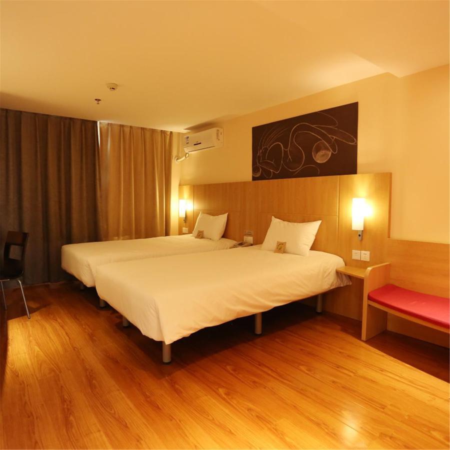 Ibis Jinzhou Yunfei St Hotel ภายนอก รูปภาพ