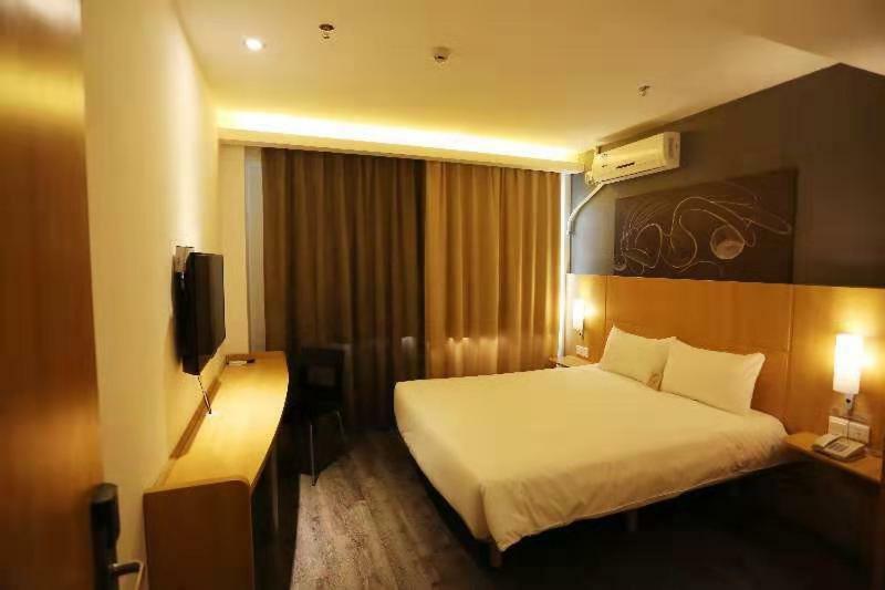 Ibis Jinzhou Yunfei St Hotel ภายนอก รูปภาพ